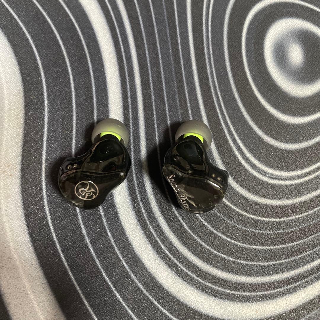 SR5 有線イヤホン sound rhyme