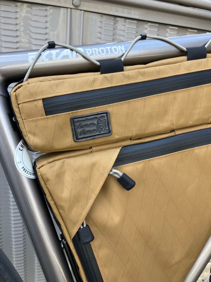 ハンドメイド　上下分割式フレームバッグX-PAC フレーム49