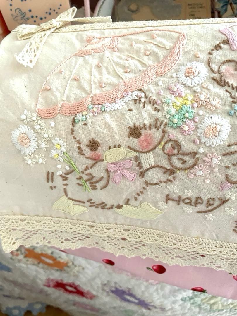 アンティークキルト＆アニマル刺繍クロスハンドメイド·͜· ♡