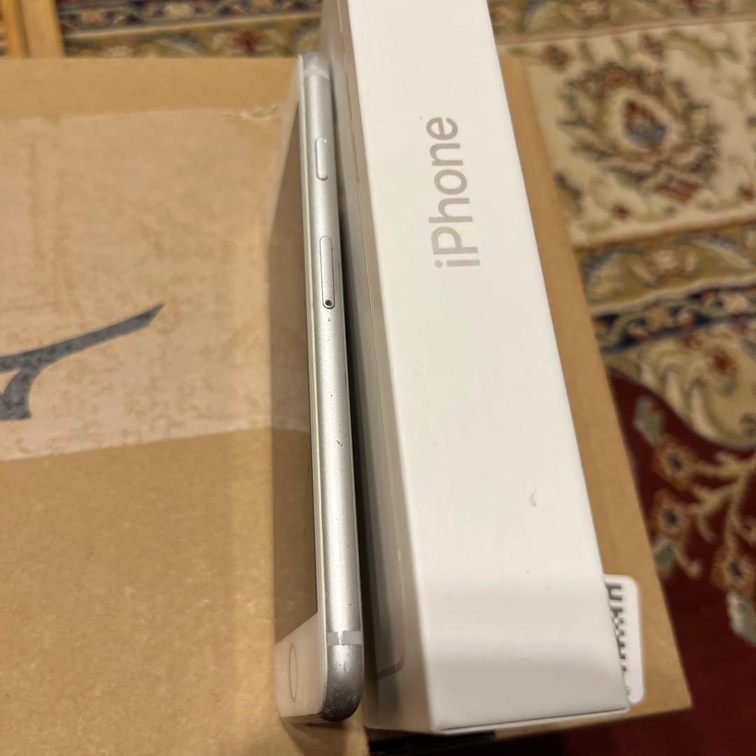 P*h様 【動作OK】iPhone8 256GB シルバー ジャンク品