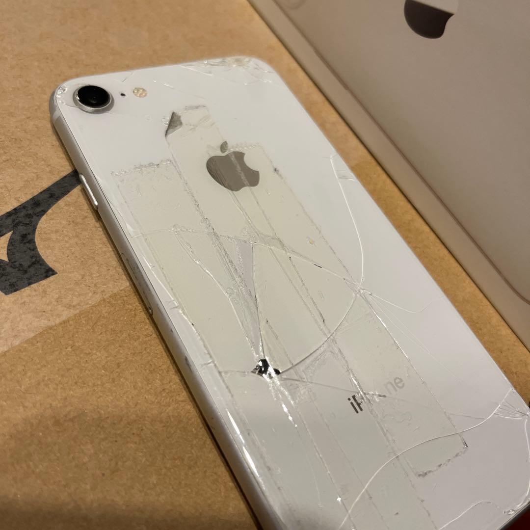 P*h様 【動作OK】iPhone8 256GB シルバー ジャンク品