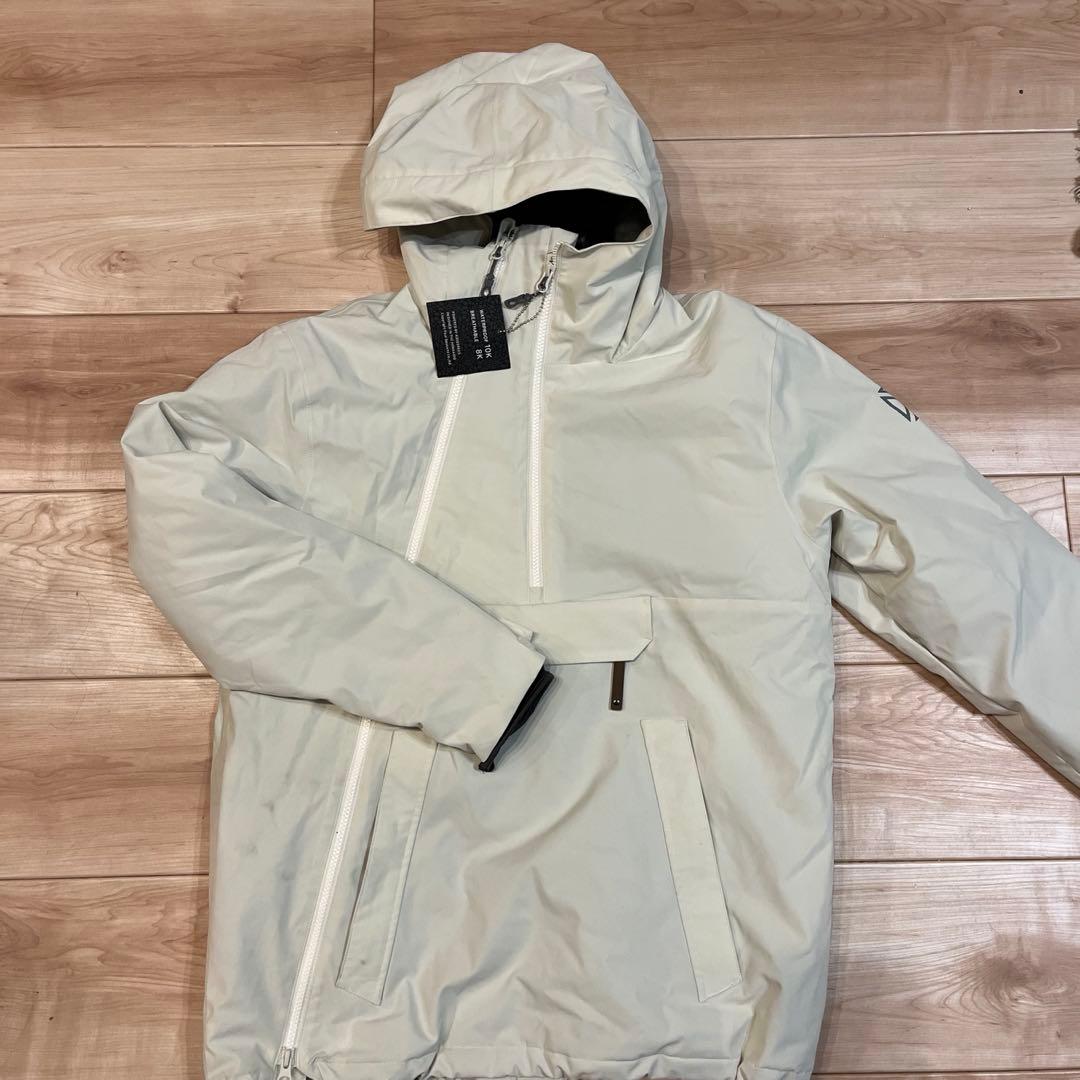 スノーボードウェア　ホワイト　Lサイズ　レディース
