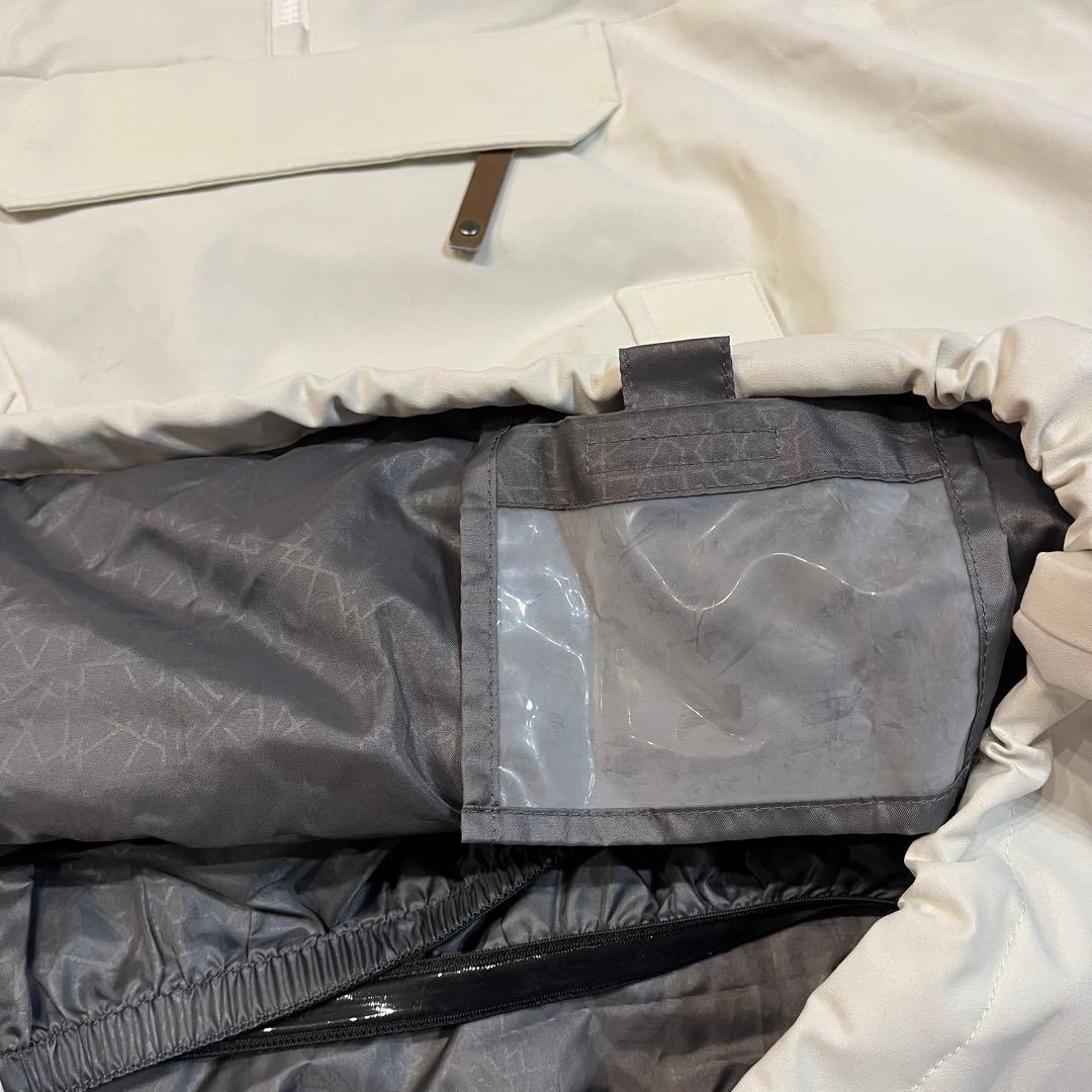 スノーボードウェア　ホワイト　Lサイズ　レディース