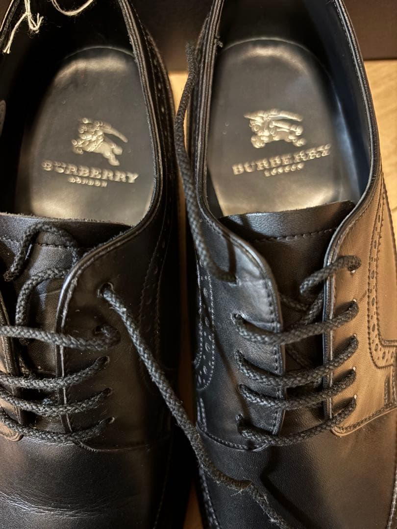 BURBERRY ブラック レザー ドレスシューズ　新品未使用