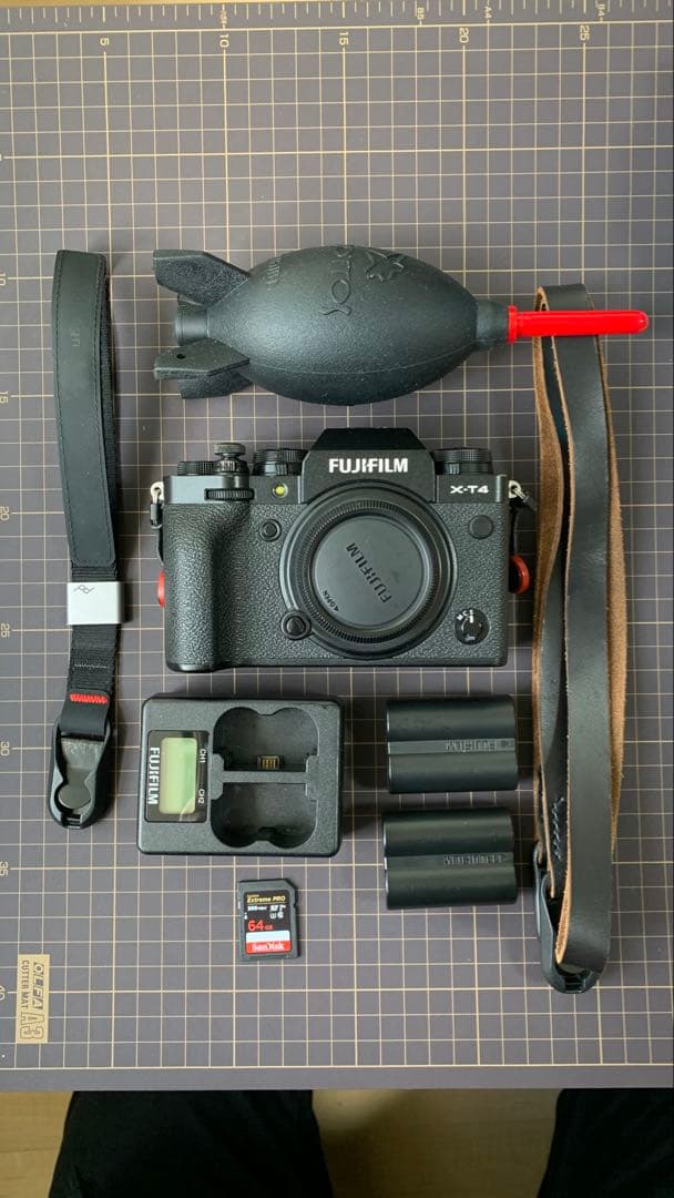 FUJIFILM X-T4 ミラーレスカメラ ボディ ブラック
