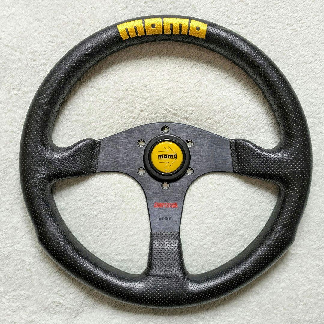 【美品】ｍｏｍｏステアリング　コンペティション　350ｍｍ