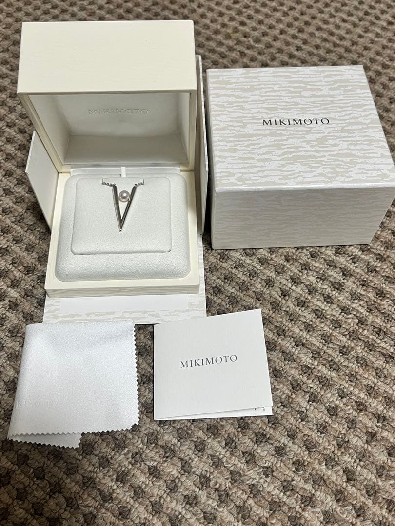【美品】MIKIMOTO 《ミキモト》Vコードペンダント ネックレス