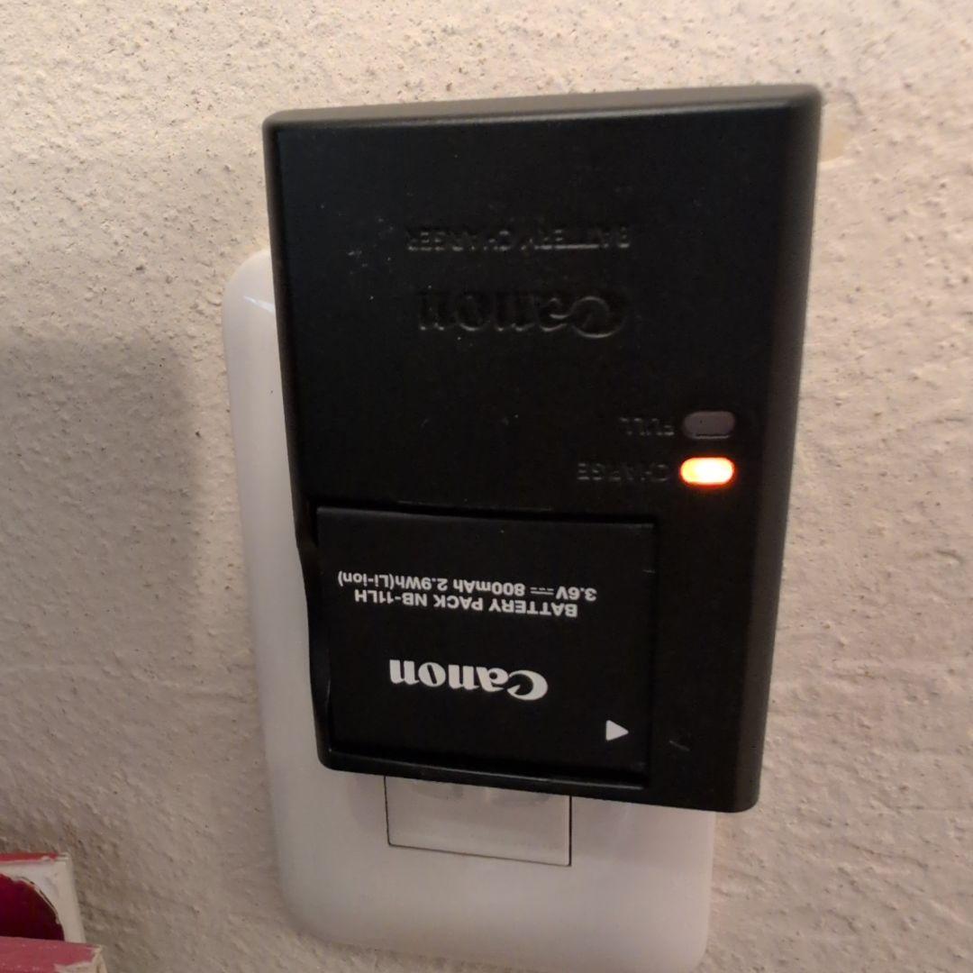 Kanku　Canon IXY 630本体・バッテリー・ケース・充電器付き