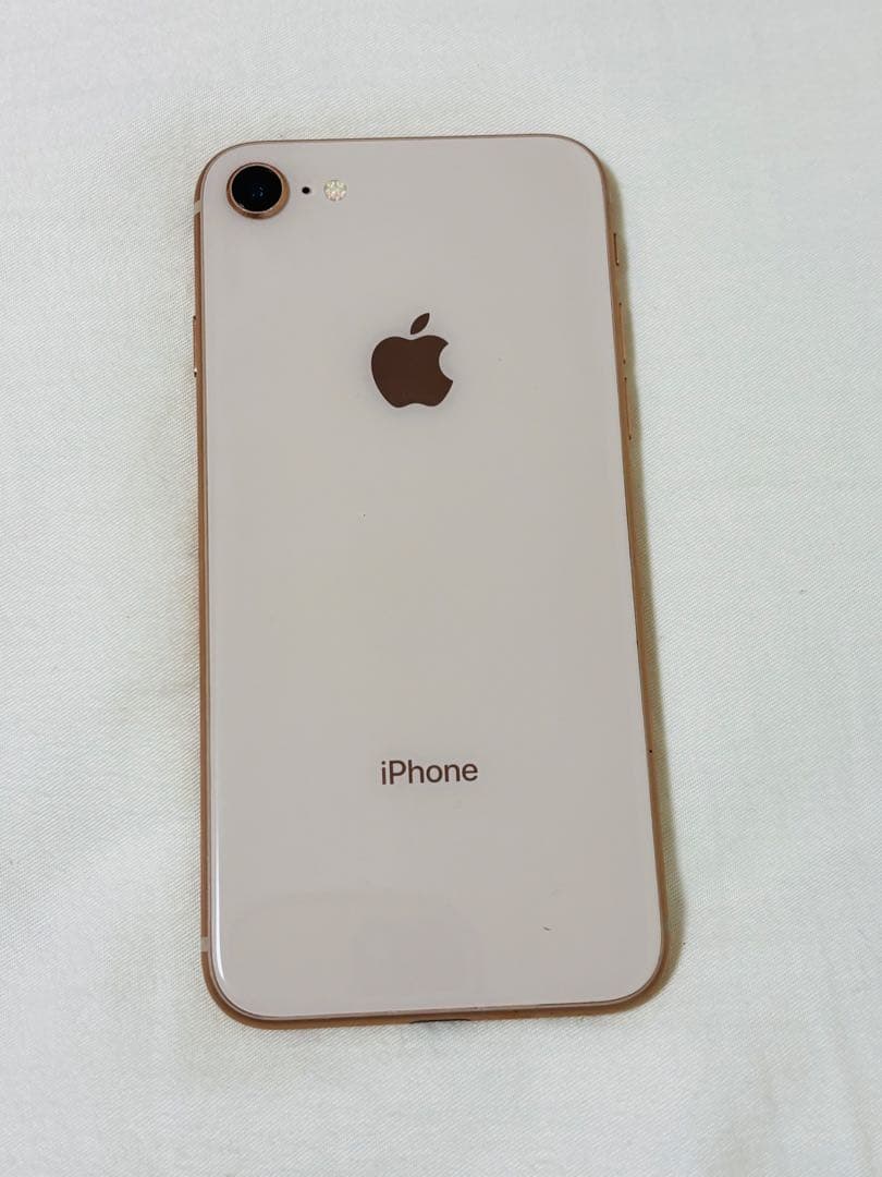 S*）様 スマホ本体　iPhone8