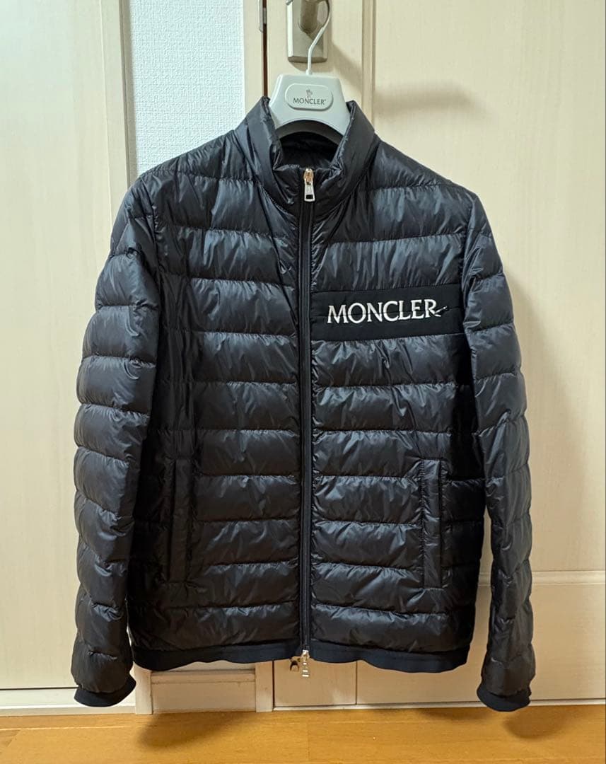 MONCLER モンクレール　NEVEU GIUBBOTTO ヌブーライトダウン