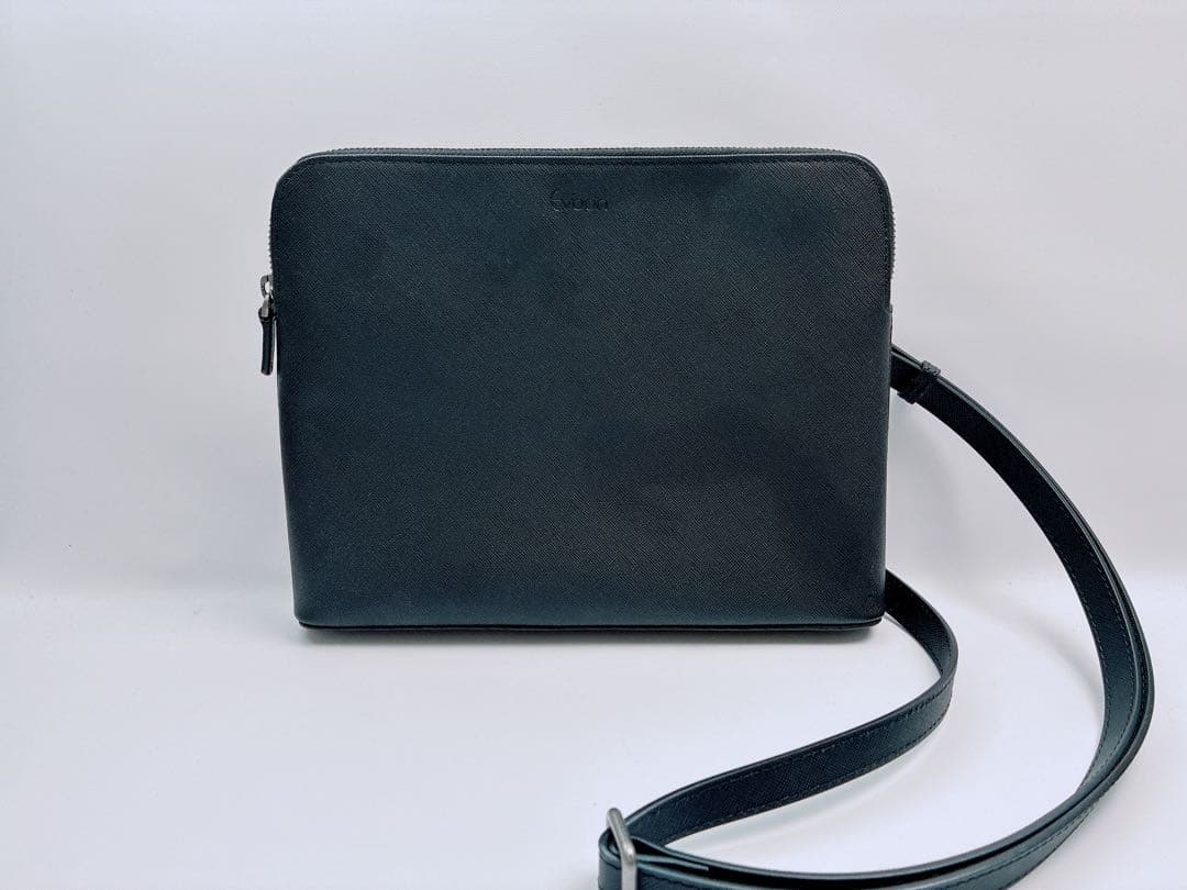 Evoon みがるサコッシュレザー