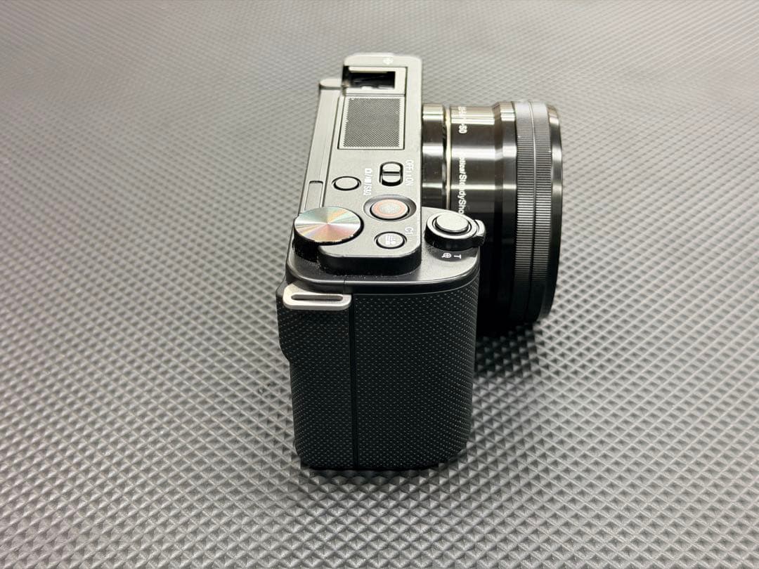 Sony ZV-E10 ミラーレスカメラ 16-50mmレンズ付き