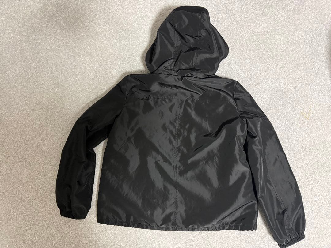 新品未使用PRADA36フード付きブラックナイロンジャケット