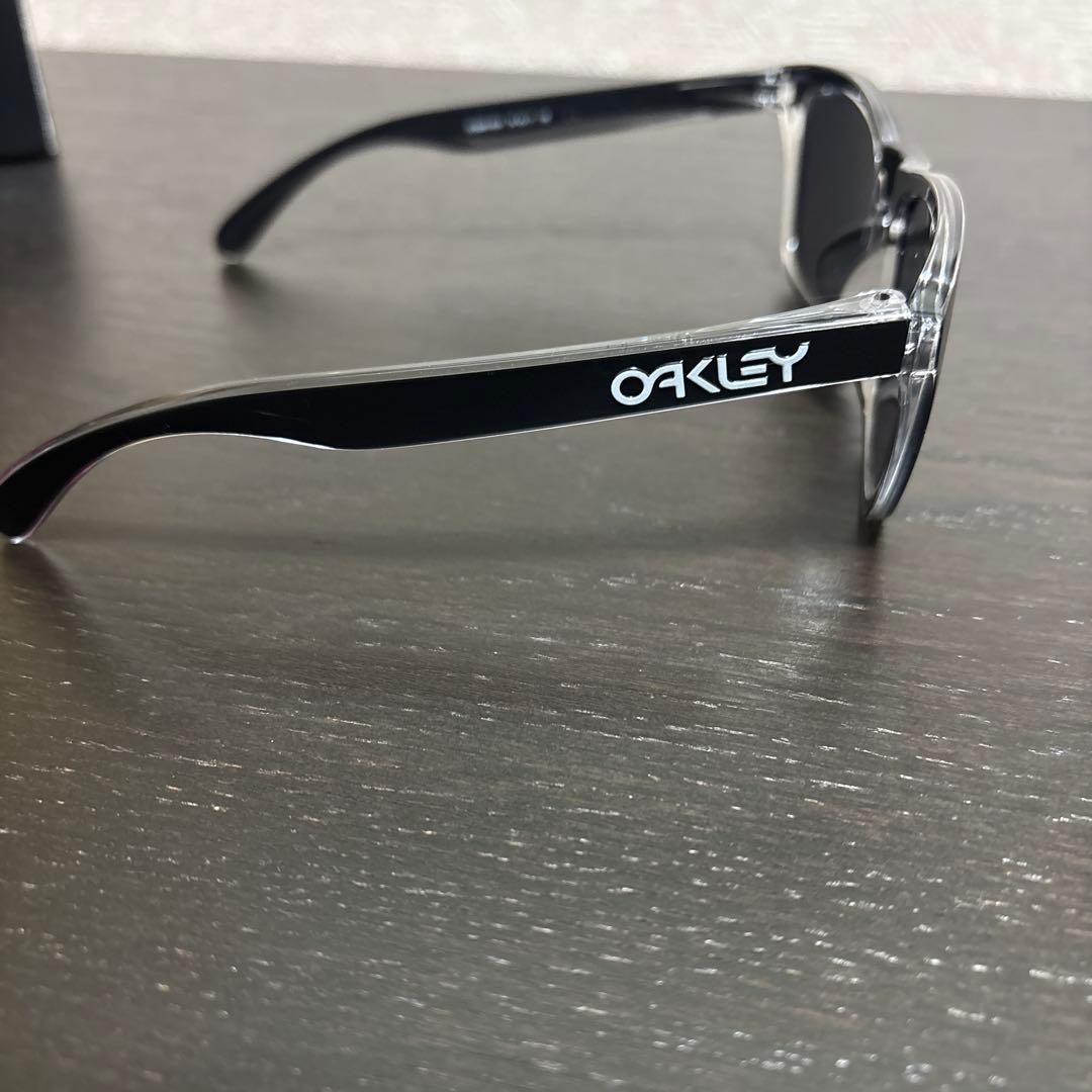 オークリー　フロッグスキン　アジアンフィット　調光レンズ付