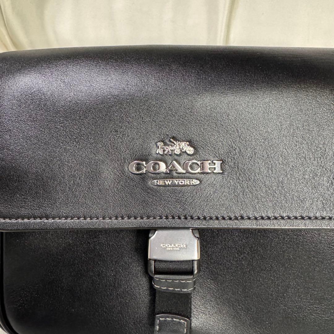 COACH コーチ ペースメッセンジャー ショルダーバック　ユニセックス　本革