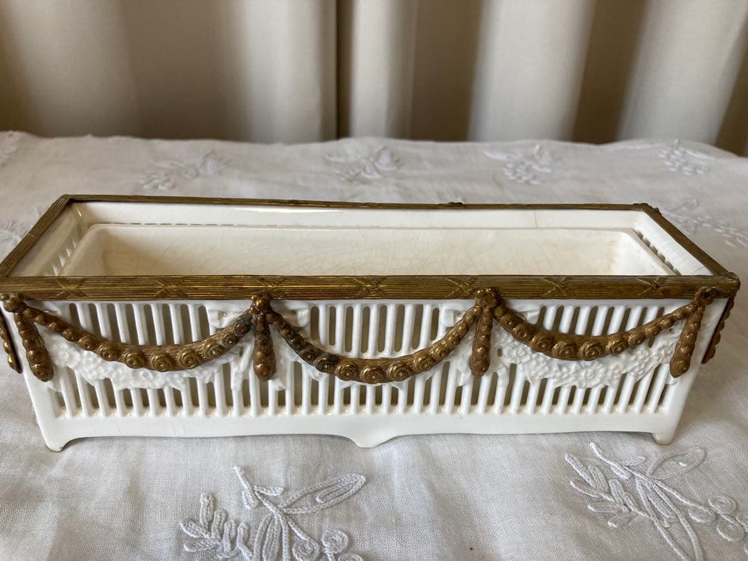 フランス アンティーク 薔薇のガーランド 小箱 陶器 ボックス 小箱19世紀