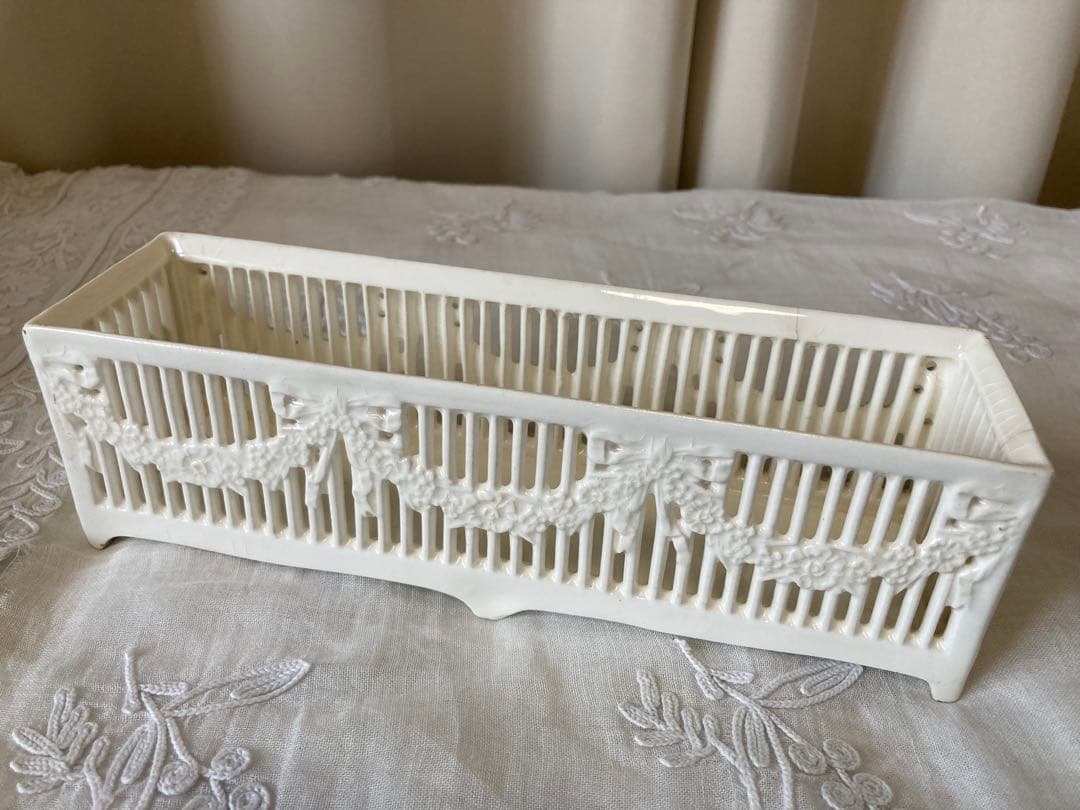 フランス アンティーク 薔薇のガーランド 小箱 陶器 ボックス 小箱19世紀