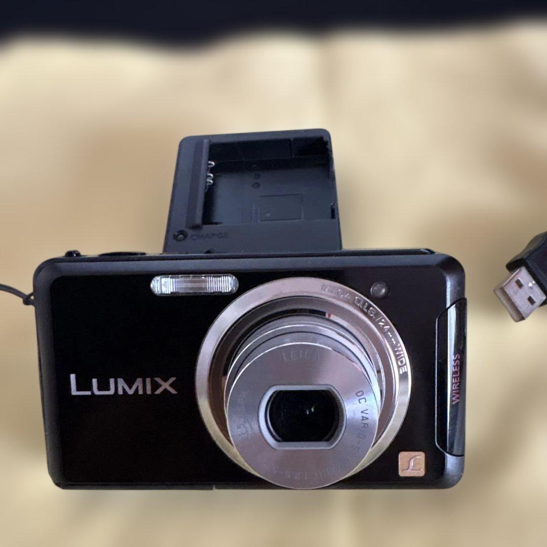 LUMIX DMC-FX90本体 充電器付き