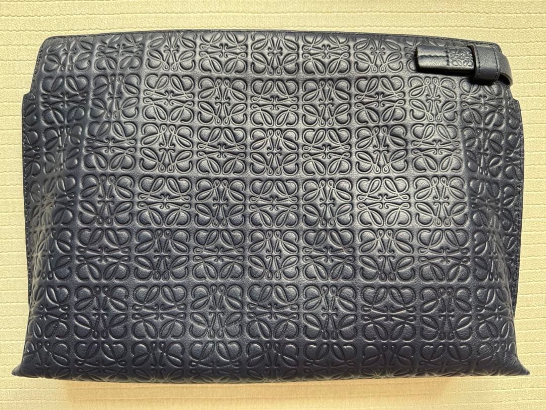 LOEWE リピート クラッチ ネイビー