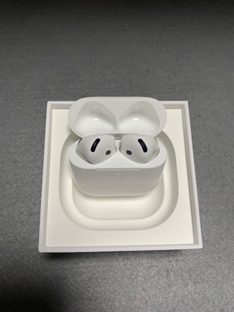 ほぼ未使用 AirPods 第4世代 USB-C