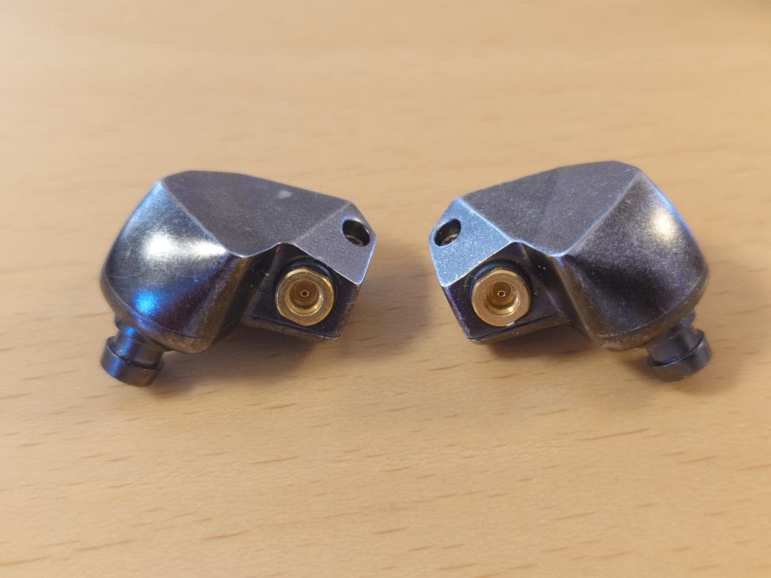 final B2【FI-B2BSSD】(付属品欠品なし)