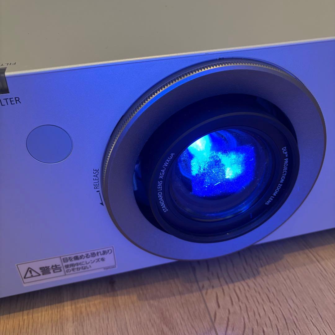 PanasonicDLPプロジェクタPT-D6000S 使用6538h 678h