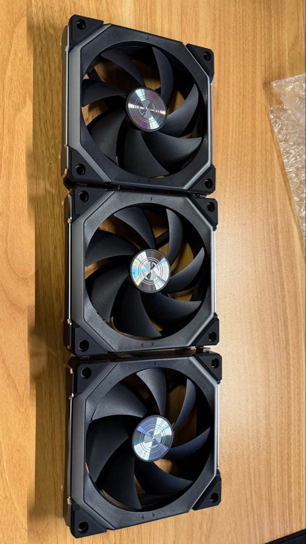 LIAN LI UNI FAN SL120 V2 RGB 3パックセット