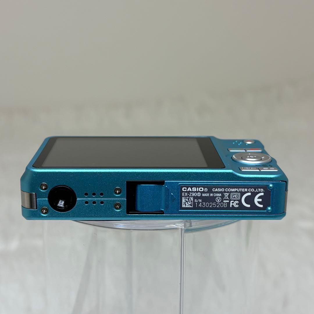 美品　CASIO カメラ　EX-Z90 充電器　ブルー　コンデジ　動作品