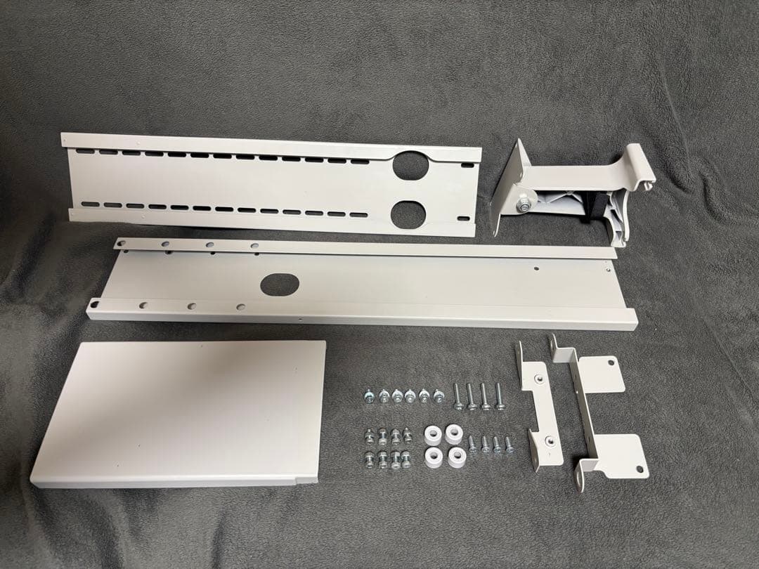 IKEA uppleva イケア ウップレーヴァ テレビ 壁掛け BESTA