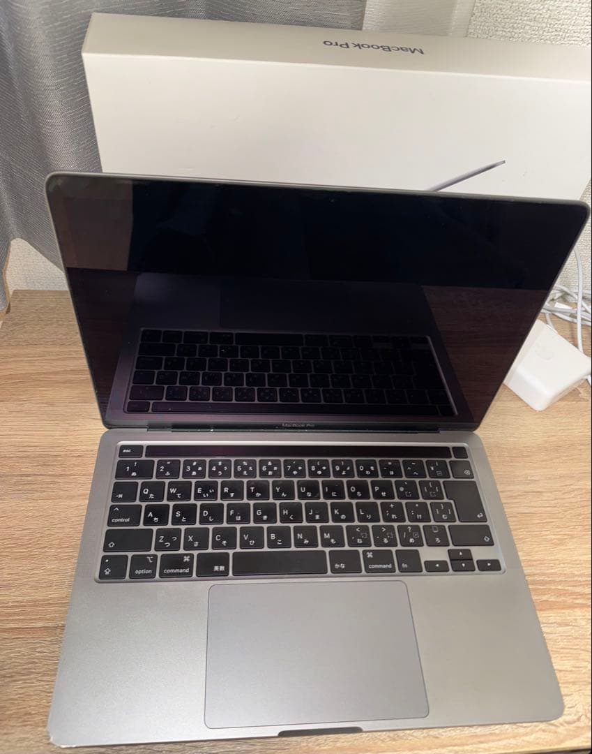 MacBook Pro 13インチ 2020 スペースグレイ+純正充電機器+箱