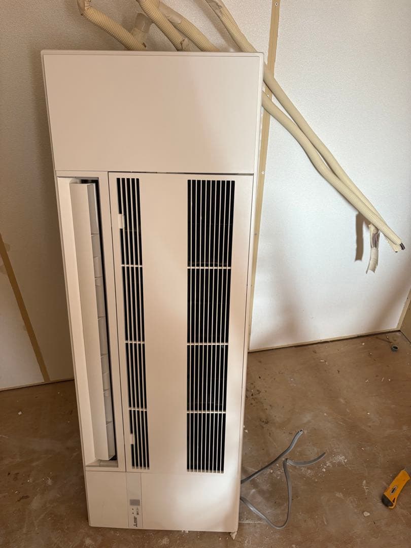 展示場　埋め込み式　三菱電機エアコン 引き取り❗️