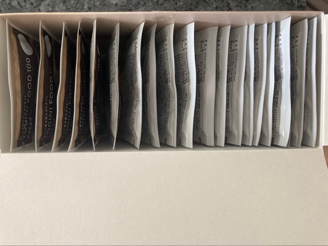 YOGINI FOOD 100 cacao 20包入り