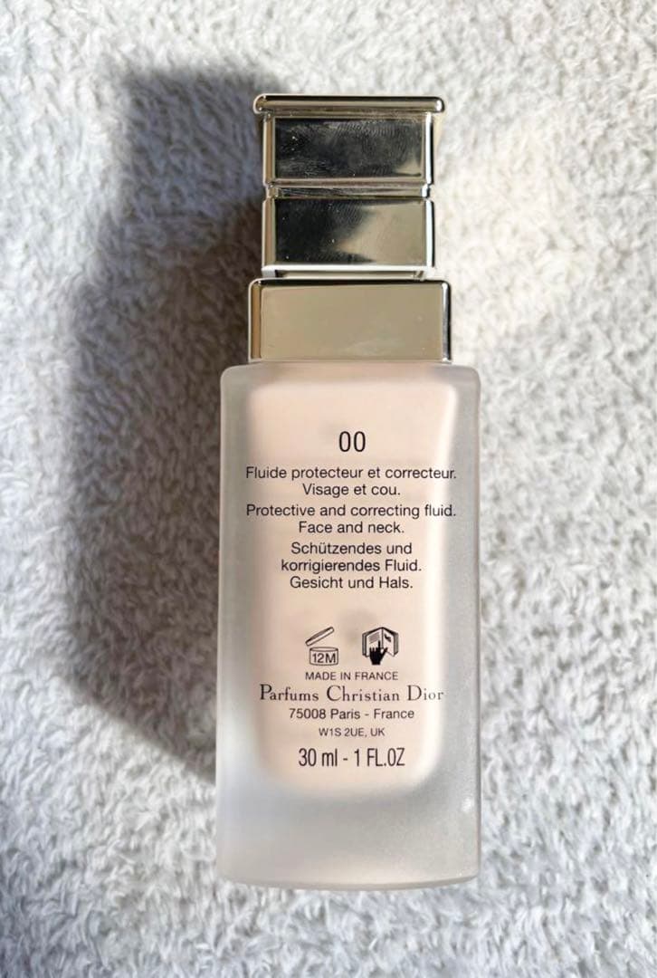 Dior プレステージ　ホワイトルプロテクター　ミネラルbb 00
