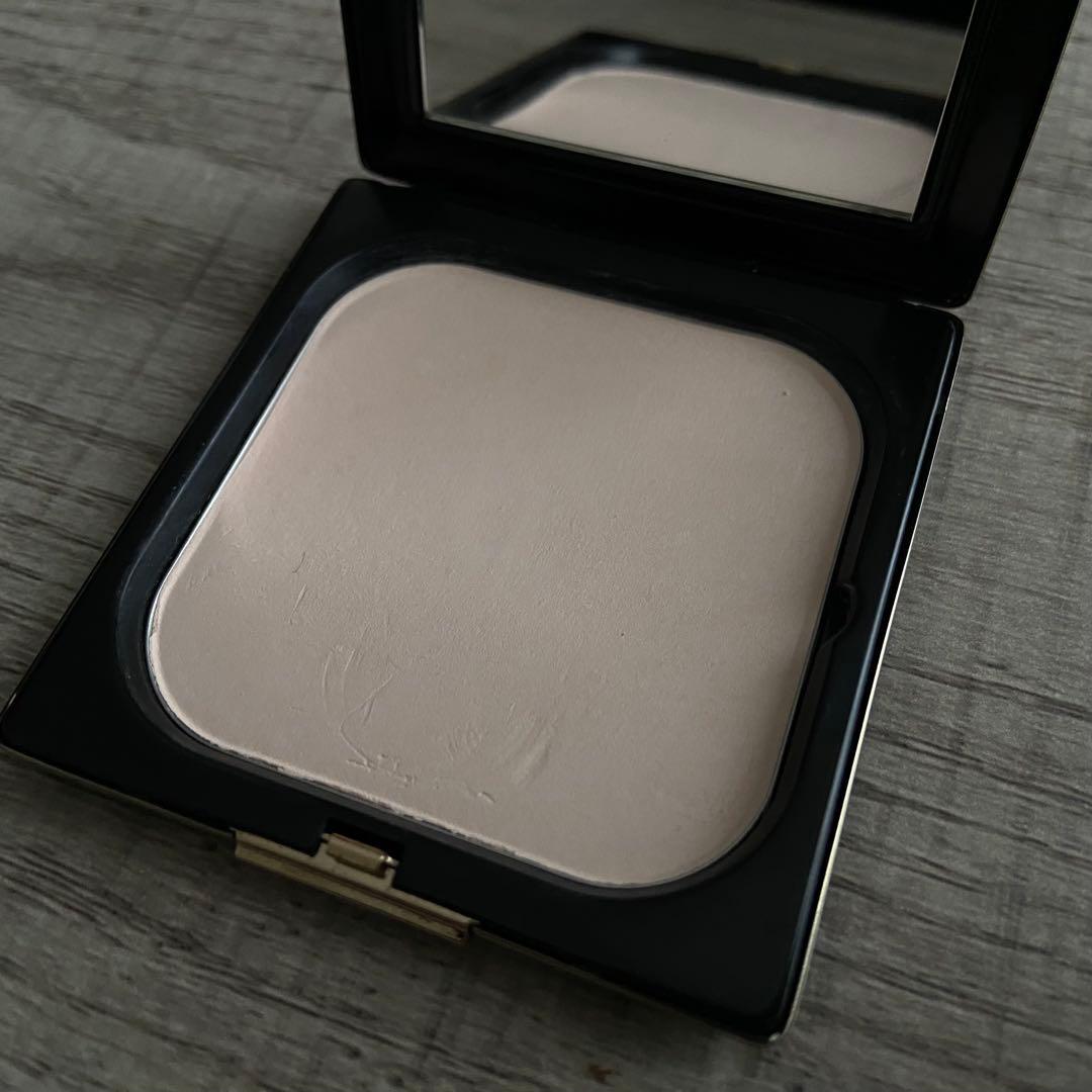 クレ・ド・ポー ボーテ　プードルコンパクトエサンシエルｎ（エレガントスリム）