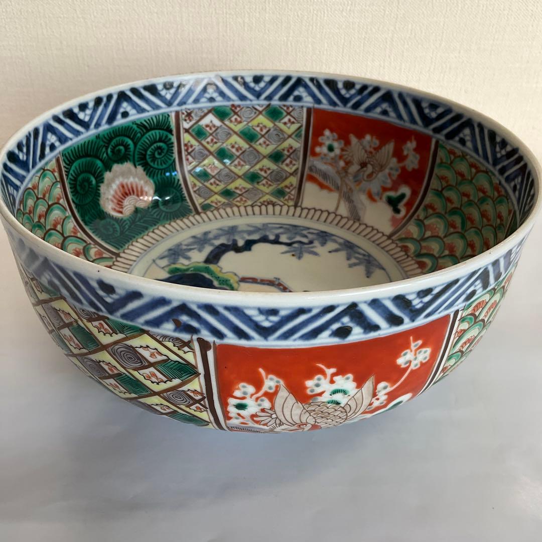 九谷焼　大聖寺伊万里　色絵草花山水鶴文深鉢　江戸時代中期から後期頃