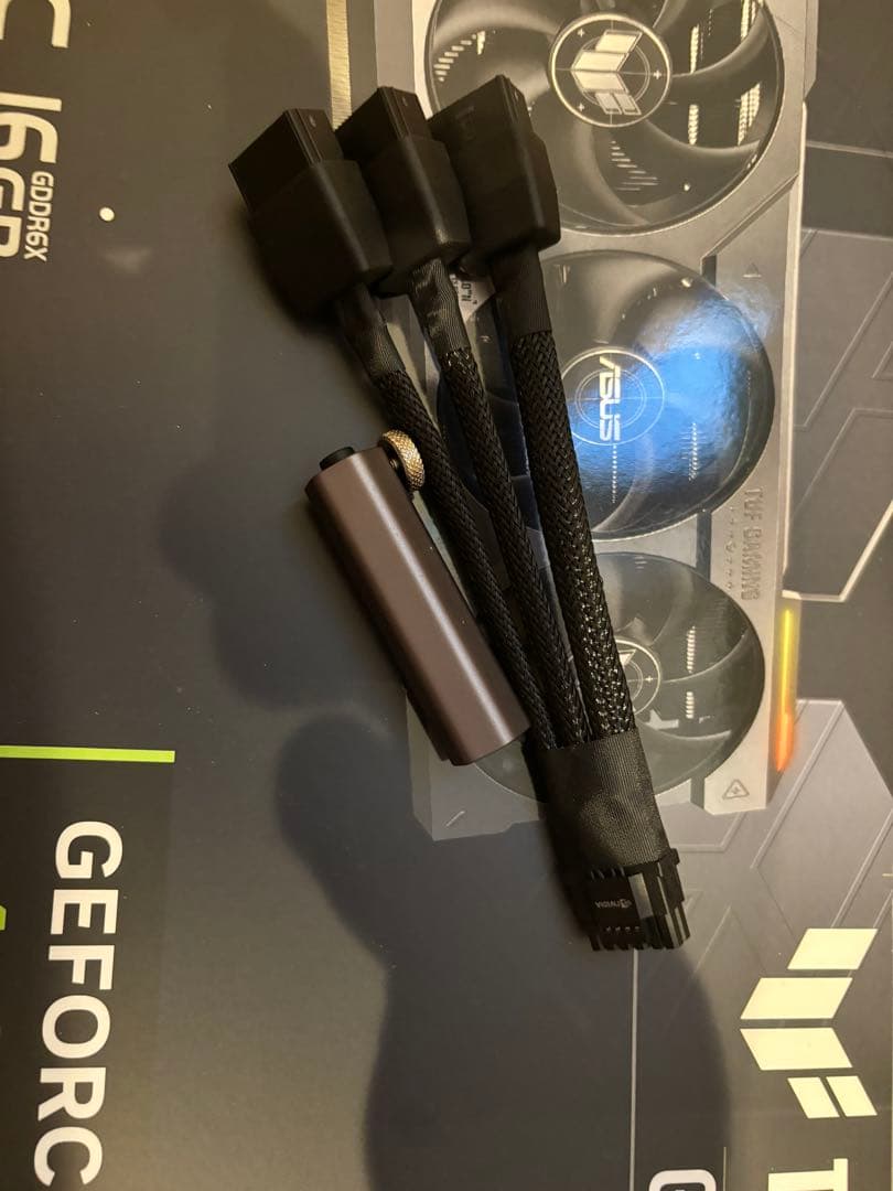 中古美品ASUS TUF Gaming RTX 4080 Super