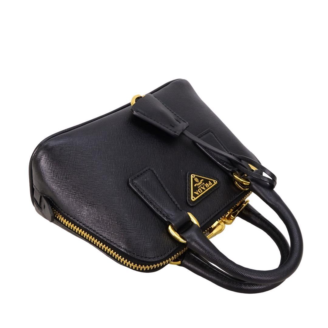 本物 美品 ■プラダ■ミニハンドバッグ 三角ロゴ ブラック サフィアーノ レザー