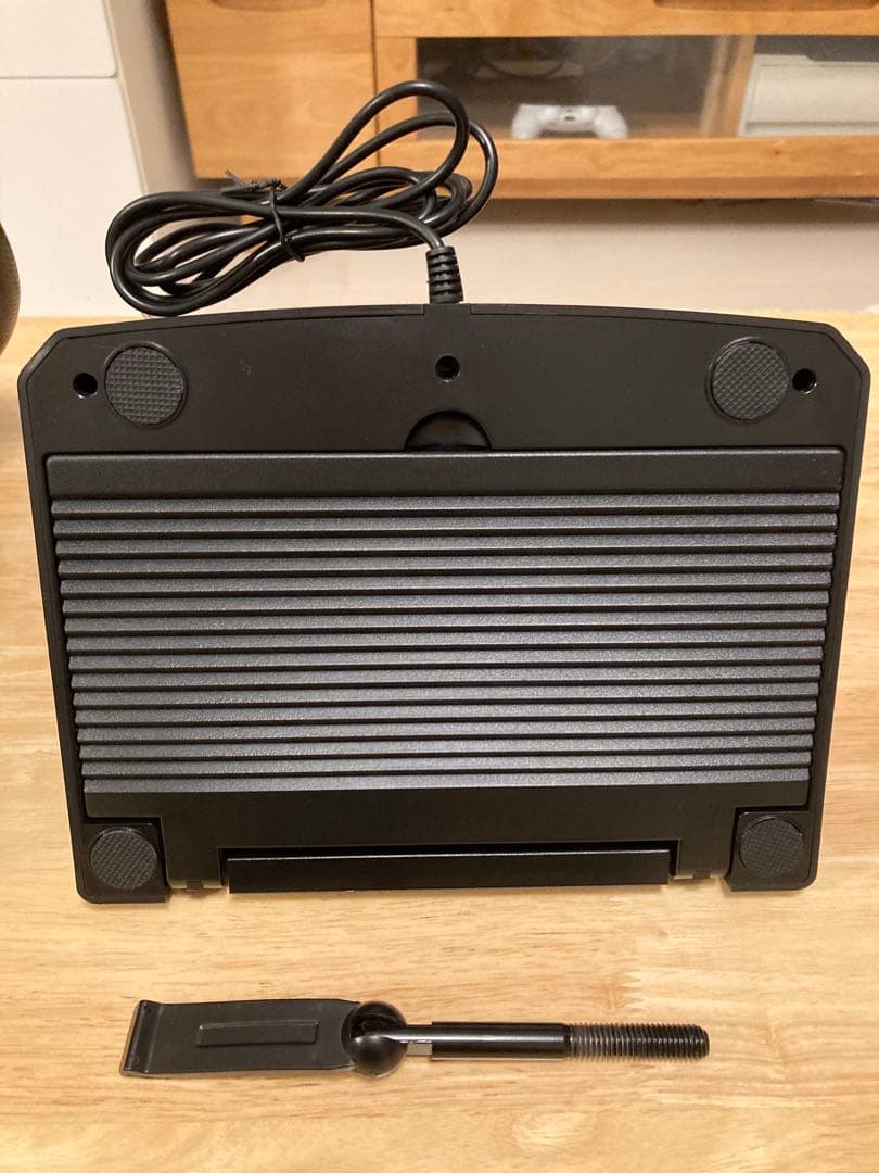 美品　レーシングホイールエイペックス for PlayStation3/4/PC