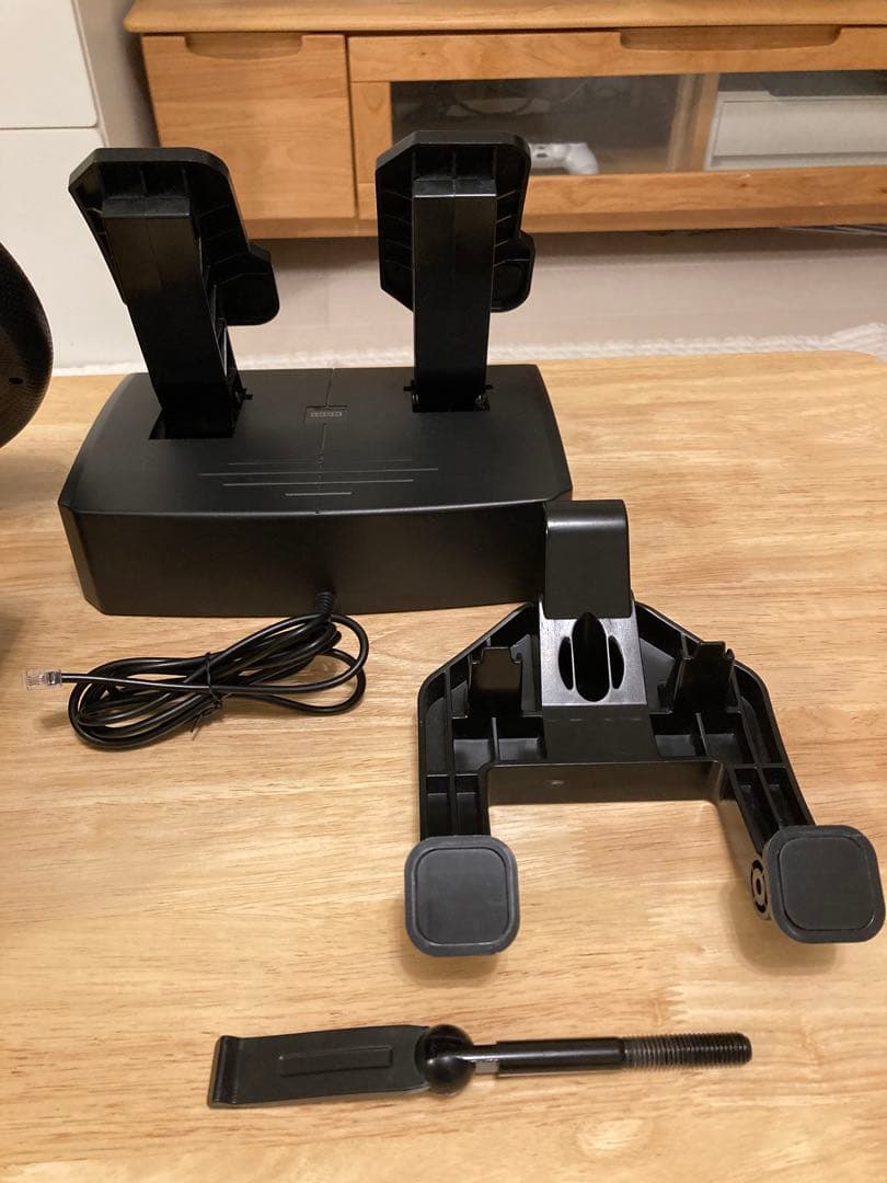 美品　レーシングホイールエイペックス for PlayStation3/4/PC