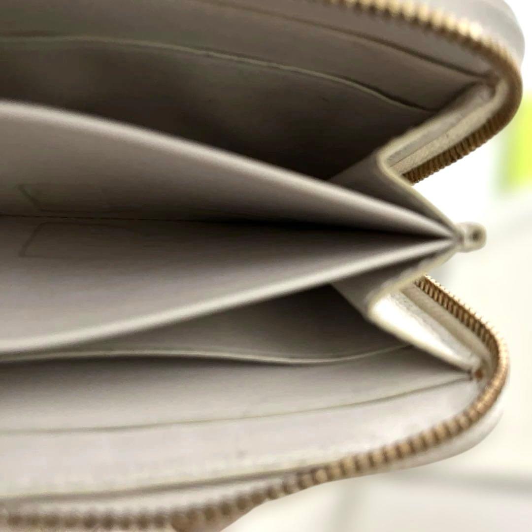 ボッテガヴェネタ ケース ラウンドジップ マキシイントレチャート