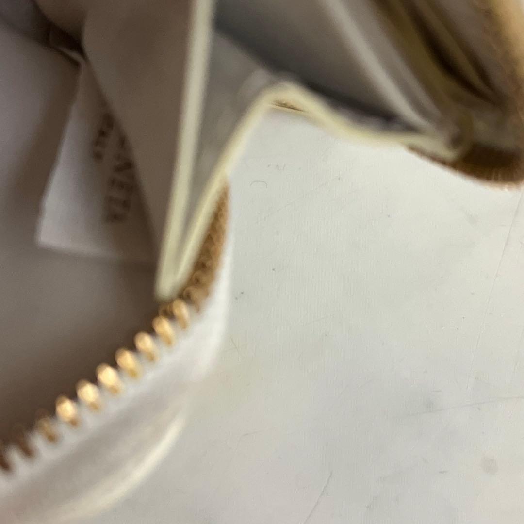 ボッテガヴェネタ ケース ラウンドジップ マキシイントレチャート