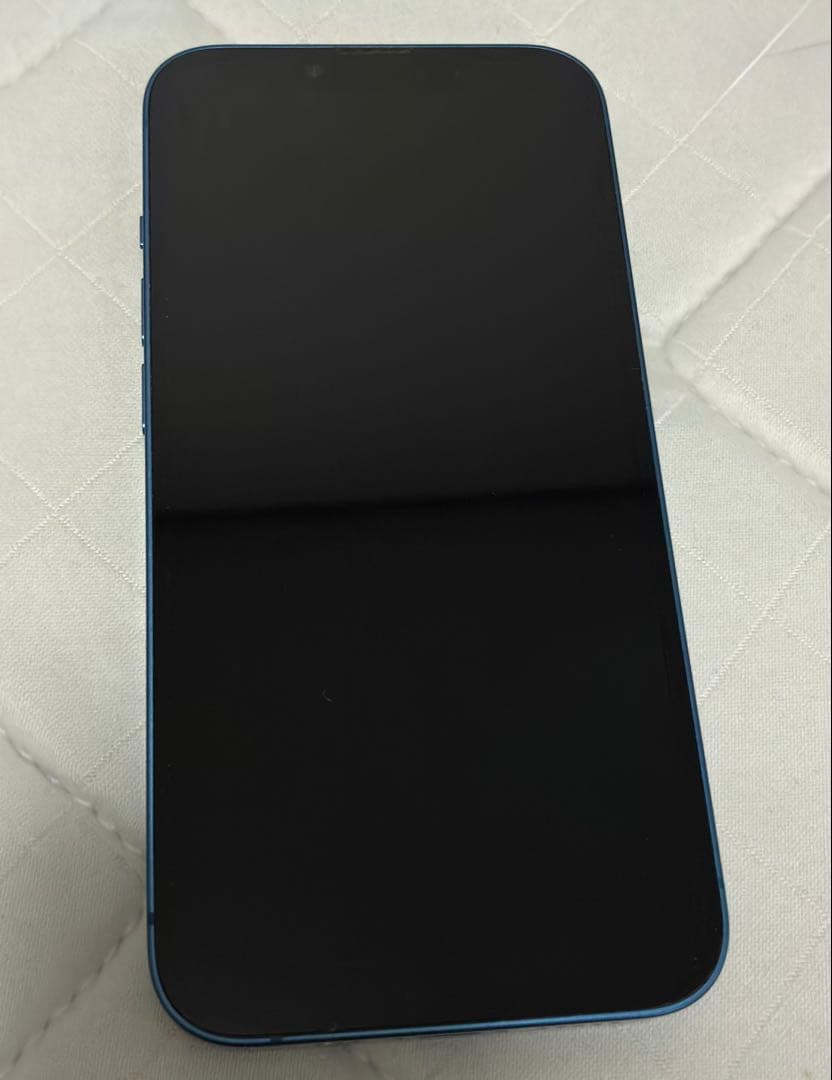 [本日発送‼️] iPhone13 128GB SiMフリー