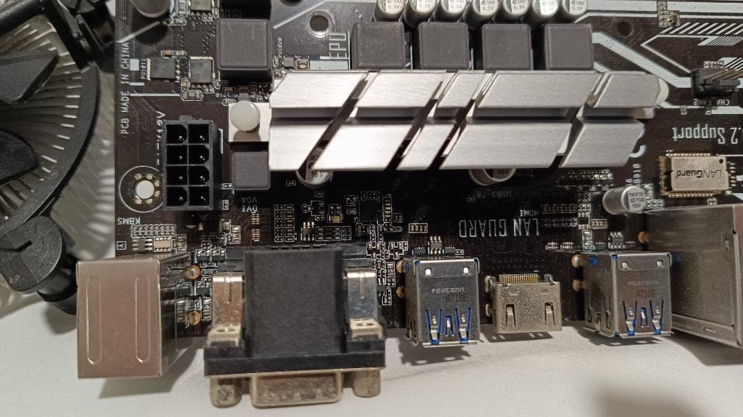 Asus マザーボード h270-plus, intel i5 cpu まとめ