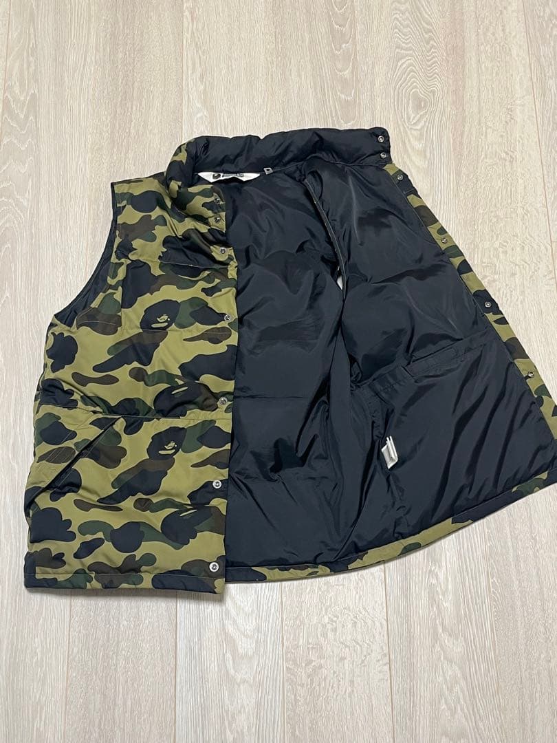 最終値下 A BATHING APE アベイシングエイプ カモ柄 ダウンベスト