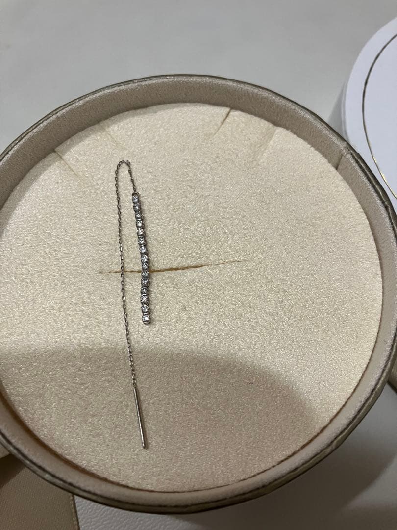 ahkah シャンデリアスイングチェーンピアス