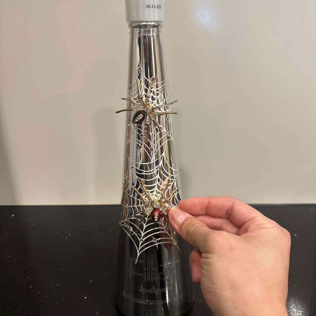 FILLICO クモの巣デザインボトル