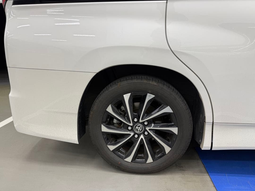 RS-R ダウンサスキット 90VOXY・NOAH おっち