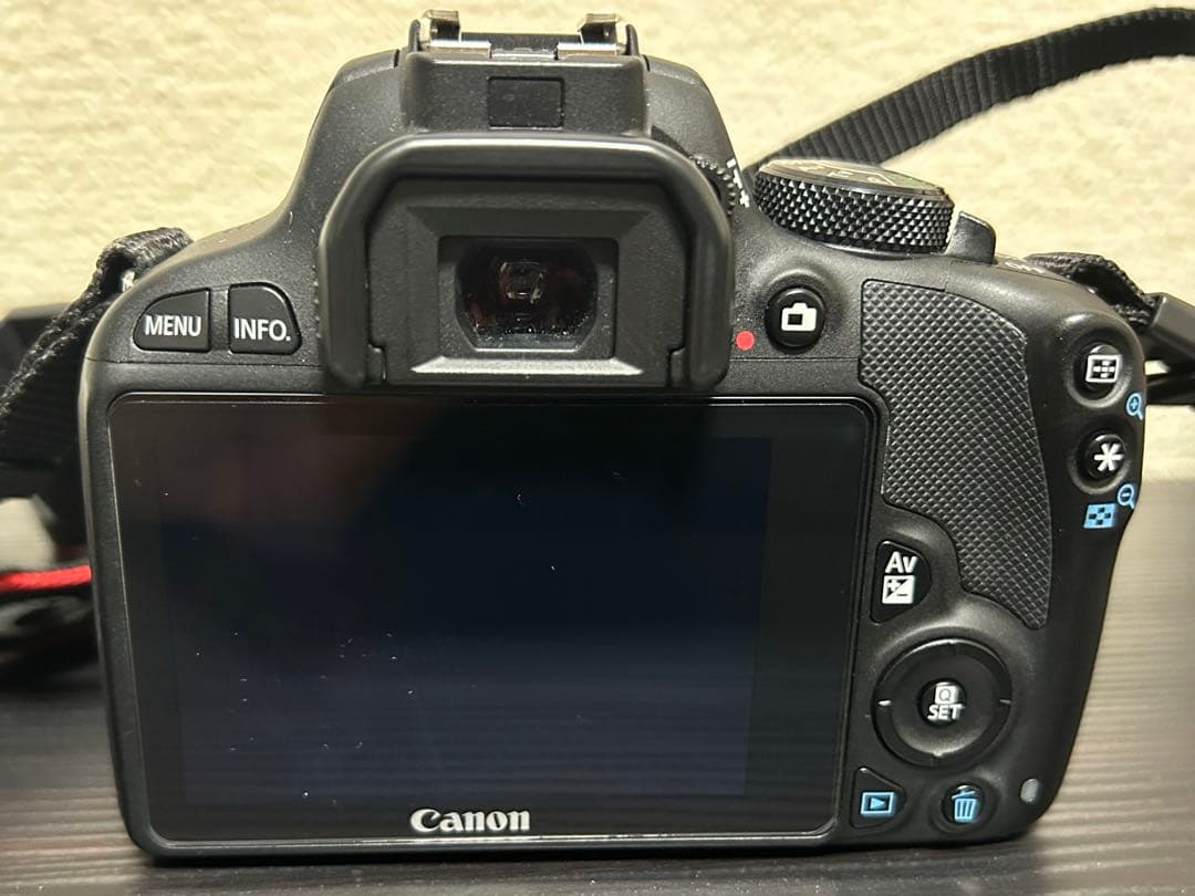 Canon EOS Kiss X7 一眼レフカメラ