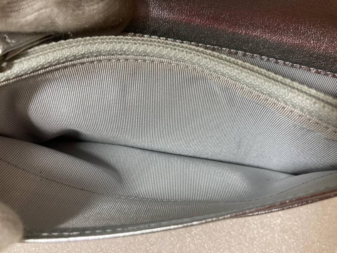 ♡ ギャランティ・箱付き ♡ CHANEL マトラッセ　シルバー 長財布