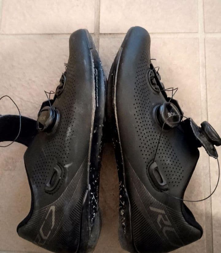 ソール新品 シマノ ビンディング シューズ 40.5 RC7 SPD-SL